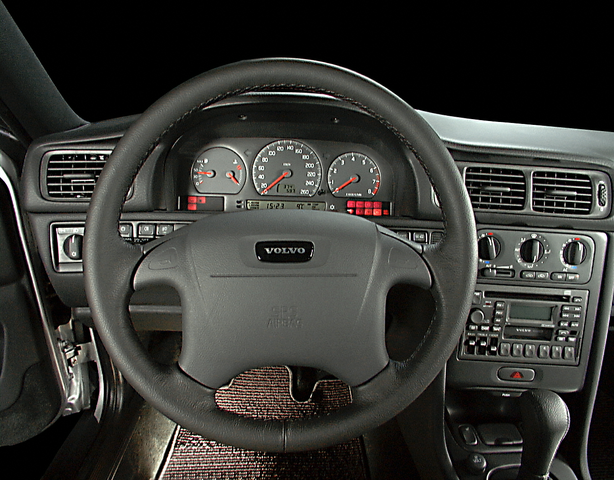 2000 Volvo V70