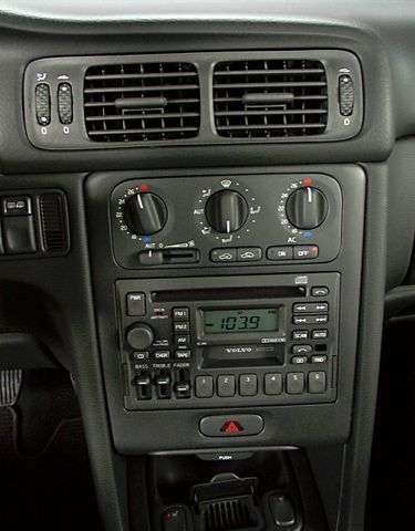 2000 Volvo V70