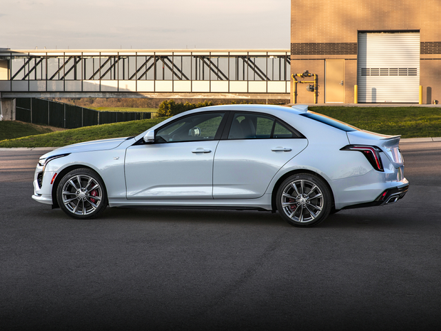 2022 Cadillac CT4