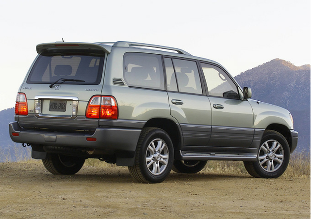 2006 Lexus LX Reviews, Insights, and Specs