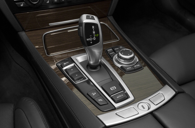 2015 BMW 740