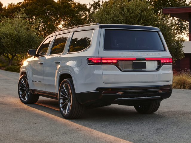 2022 Jeep Grand Wagoneer