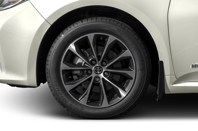 2018 Toyota Avalon Hybrid
