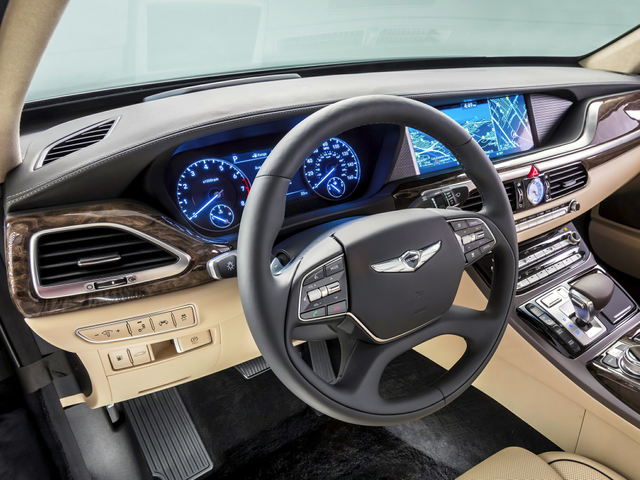 2017 Genesis G90