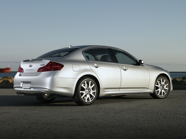 2010 INFINITI G37