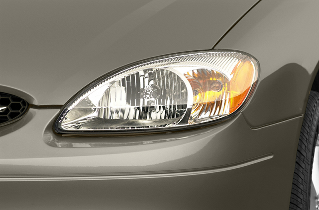2002 Ford Taurus
