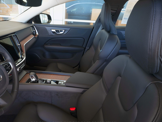 2025 Volvo S60