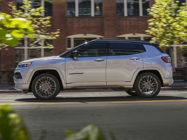 2022 Jeep Compass S-Limited 4x4 SUV (Two Dads Review)