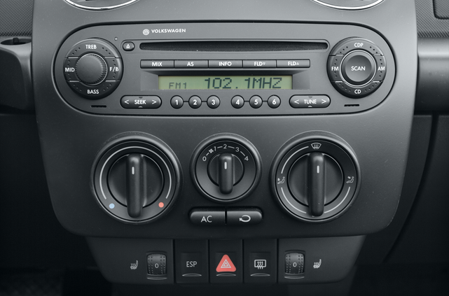 2010 Volkswagen New Beetle