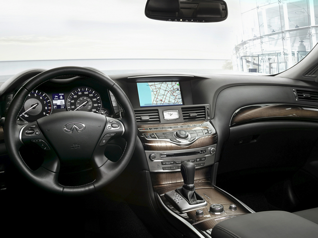 2017 INFINITI Q70L