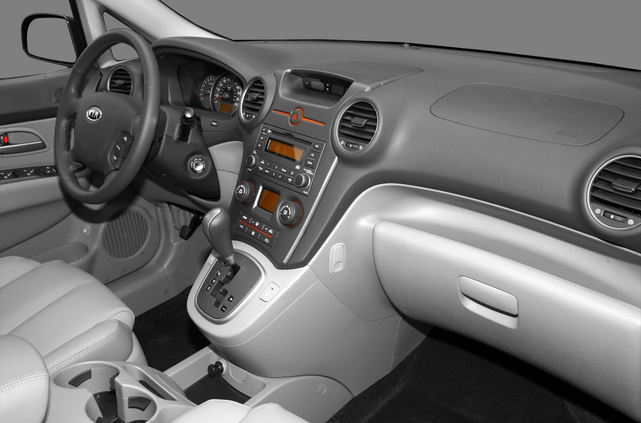 2008 Kia Rondo