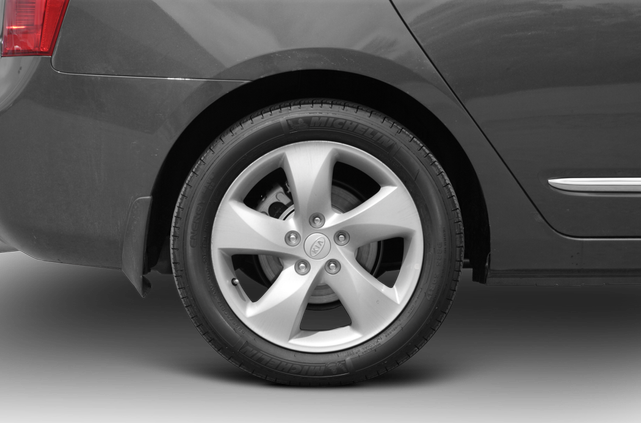 2008 Kia Rondo