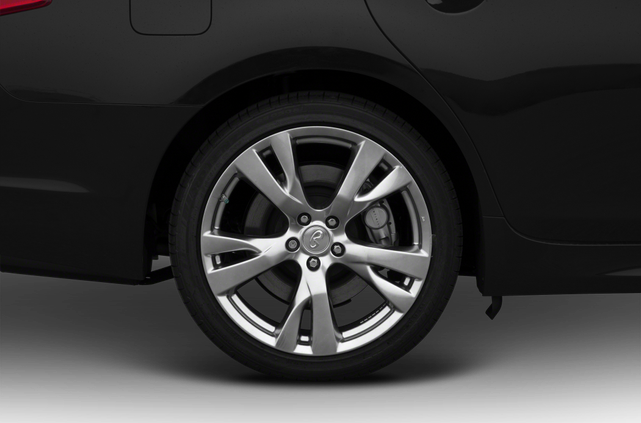 2012 INFINITI M56