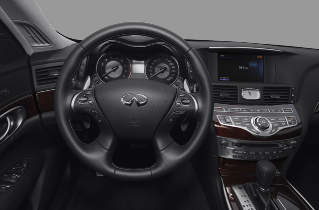 2012 INFINITI M56