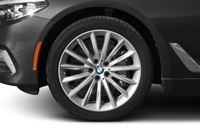 2020 BMW 530