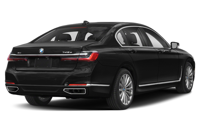 2022 BMW 745e