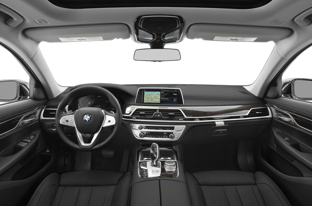 2022 BMW 745e