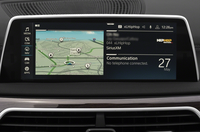 2022 BMW 745e