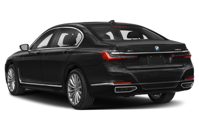 2022 BMW 745e