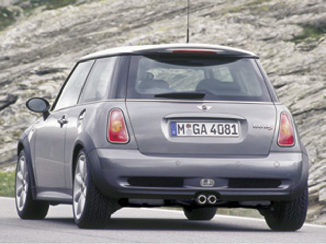 2003 MINI Cooper S Specs, Price, MPG & Reviews