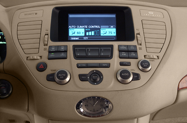 2002 INFINITI Q45