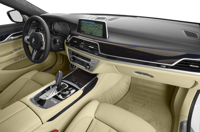 2017 BMW M760