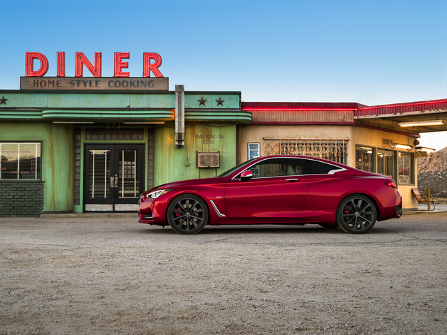 2017 INFINITI Q60
