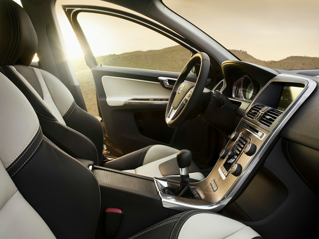 2015 Volvo XC60