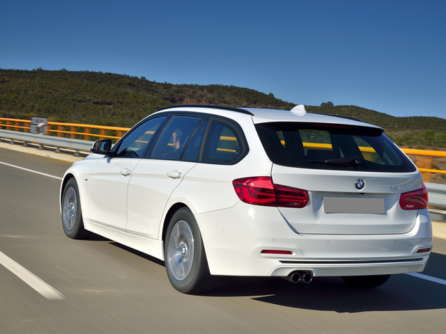 2019 BMW 330