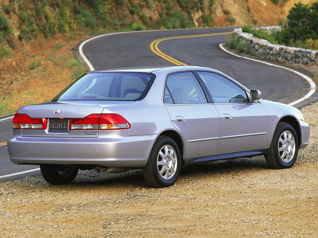 2002 Honda Accord Specs, Price, MPG & Reviews 
