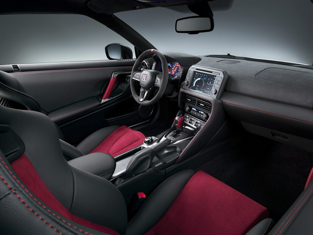 2017 Nissan GT-R
