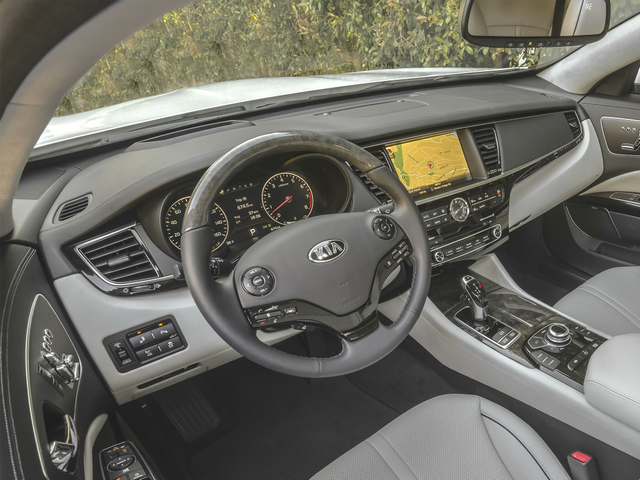 2016 Kia K900