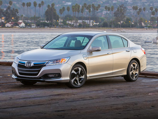 2014 Honda Accord Plug-In Hybrid - Specs, Prices, MPG, Range, Reviews ...