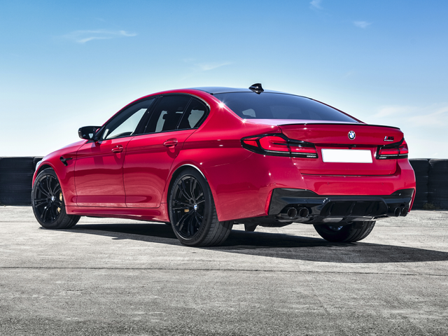 2023 BMW M5
