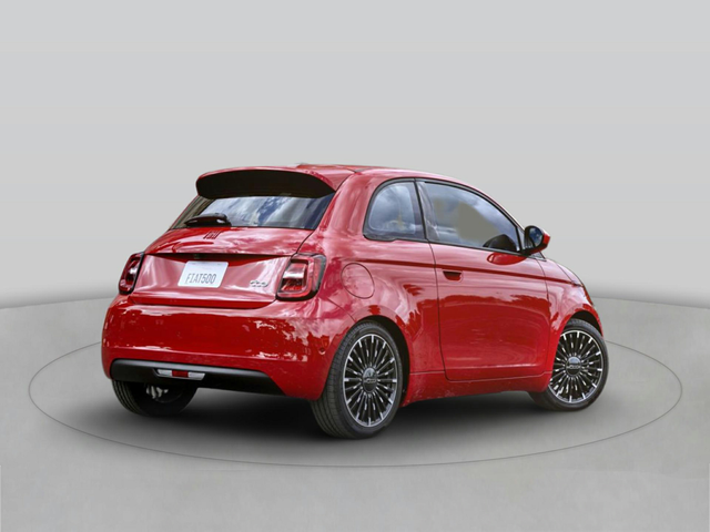 2025 FIAT 500e