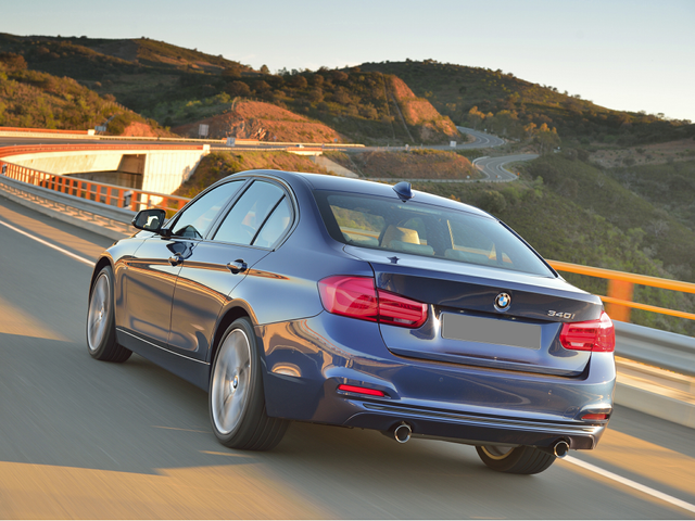 2017 BMW 330
