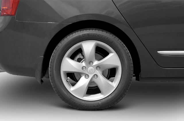 2007 Kia Rondo