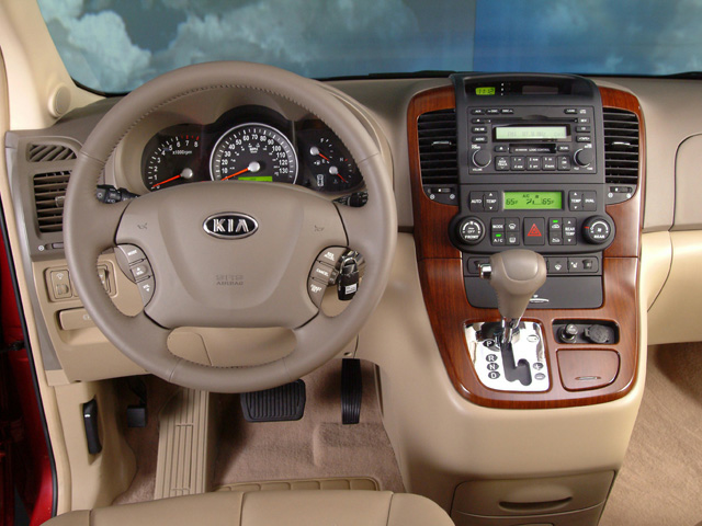 kia sedona lx 2002 interior