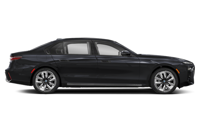 2025 BMW 740
