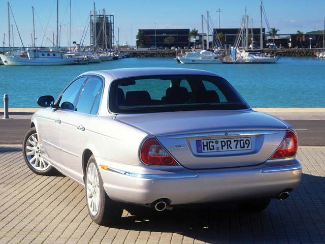 2007 Jaguar Vanden Plas