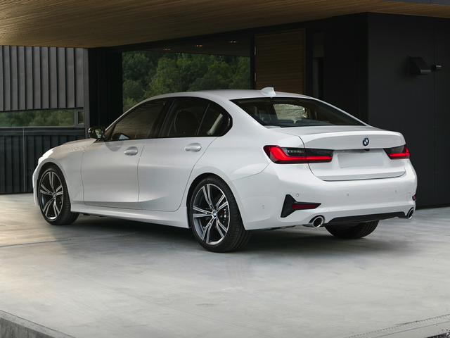 2021 BMW 330