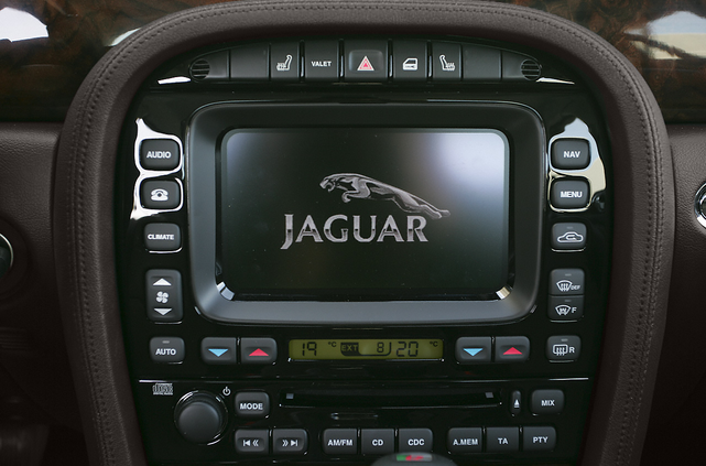 2005 Jaguar Vanden Plas