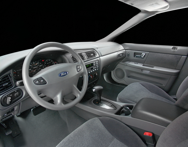 2000 Ford Taurus