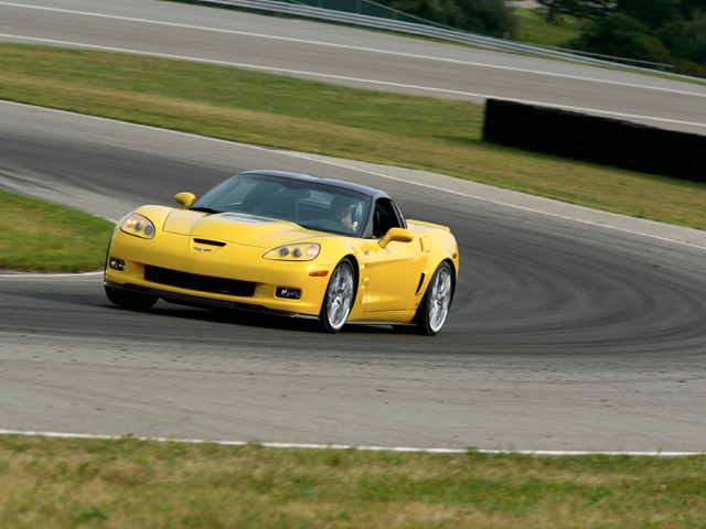 2010 Chevrolet Corvette Specs, Price, MPG & Reviews | Cars.com