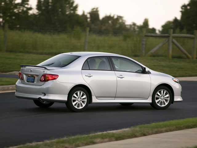 2010 Toyota Corolla - Specs, Prices, MPG, Reviews & Photos | Cars.com