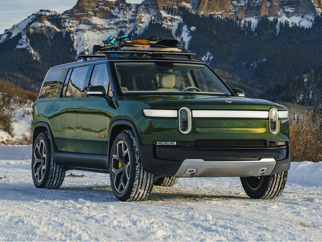 2023 Rivian R1S Specs, Price, MPG & Reviews | Cars.com