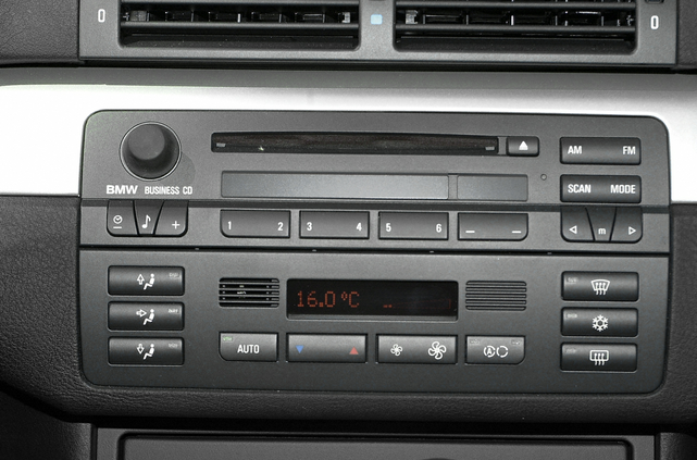 2002 BMW 325