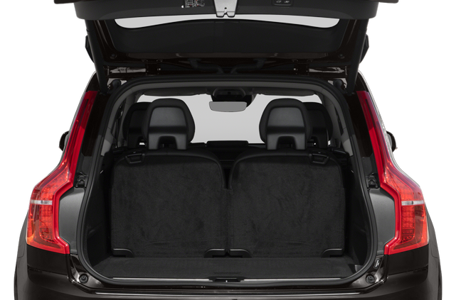 2022 Volvo XC90 Recharge Plug-In Hybrid