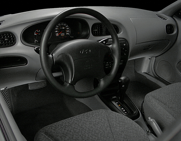 2000 Hyundai ELANTRA