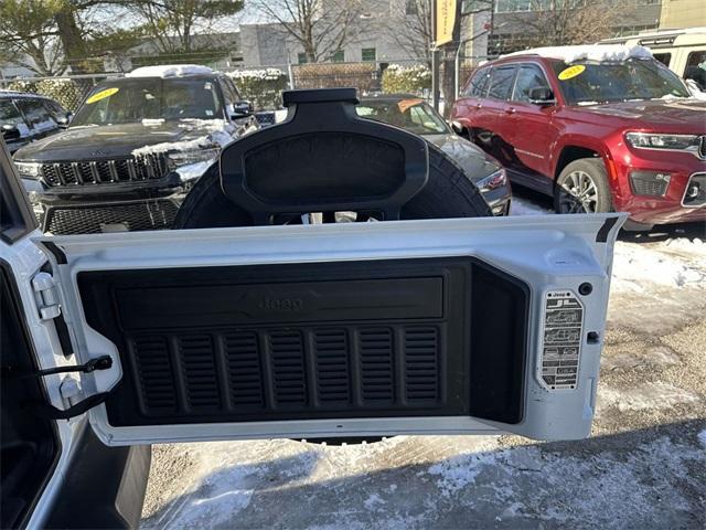 used 2021 Jeep Wrangler Unlimited car, priced at $26,505